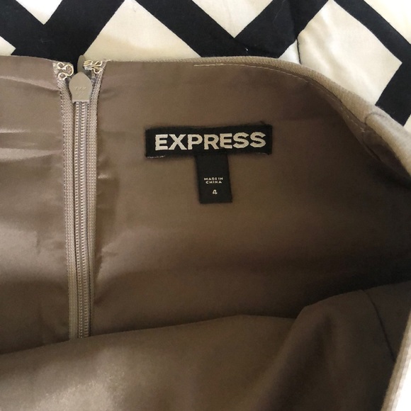 Express pencil skirt size 4 EUC - Picture 2 of 4